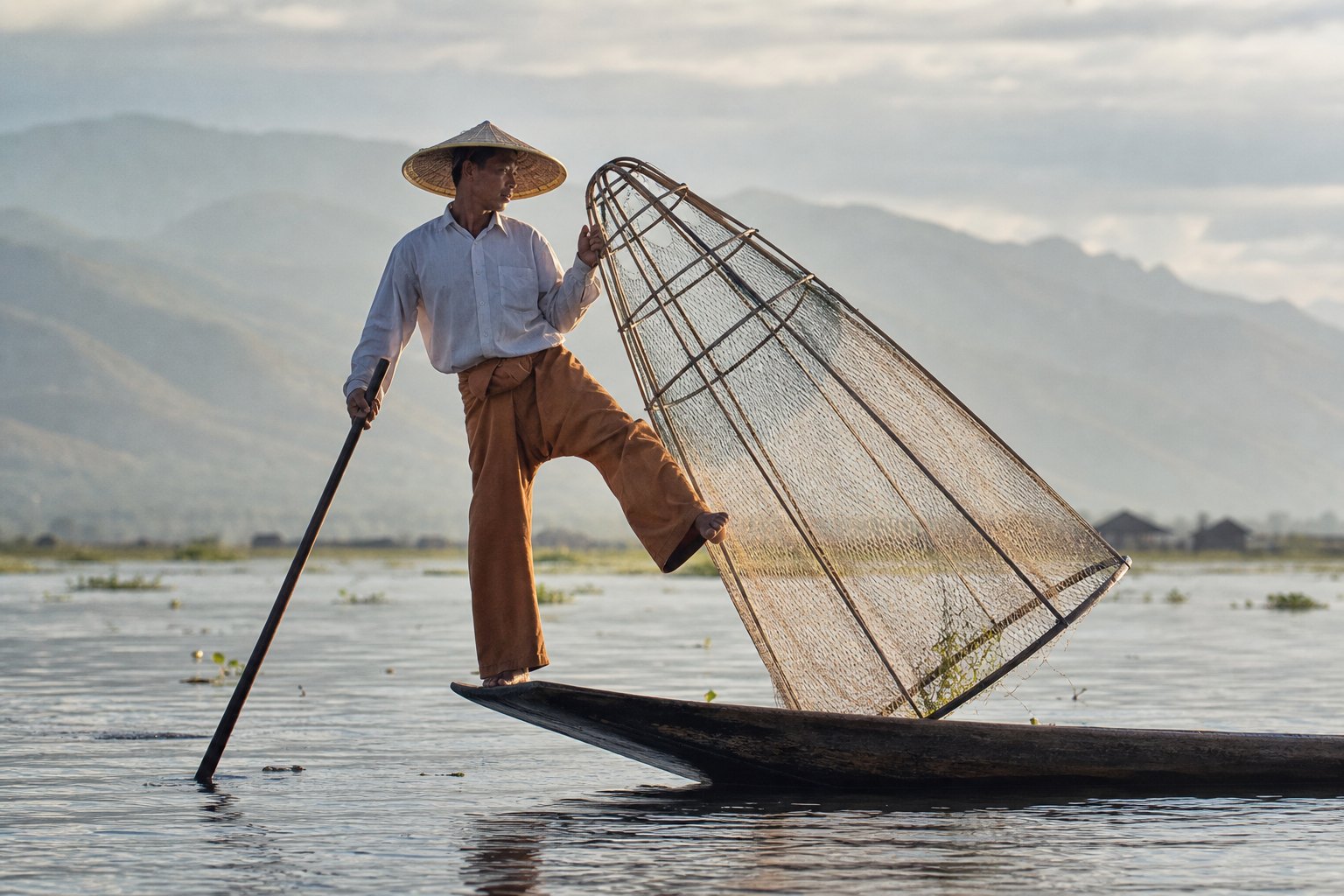 Myanmar Inle Lake Intha Fisherman