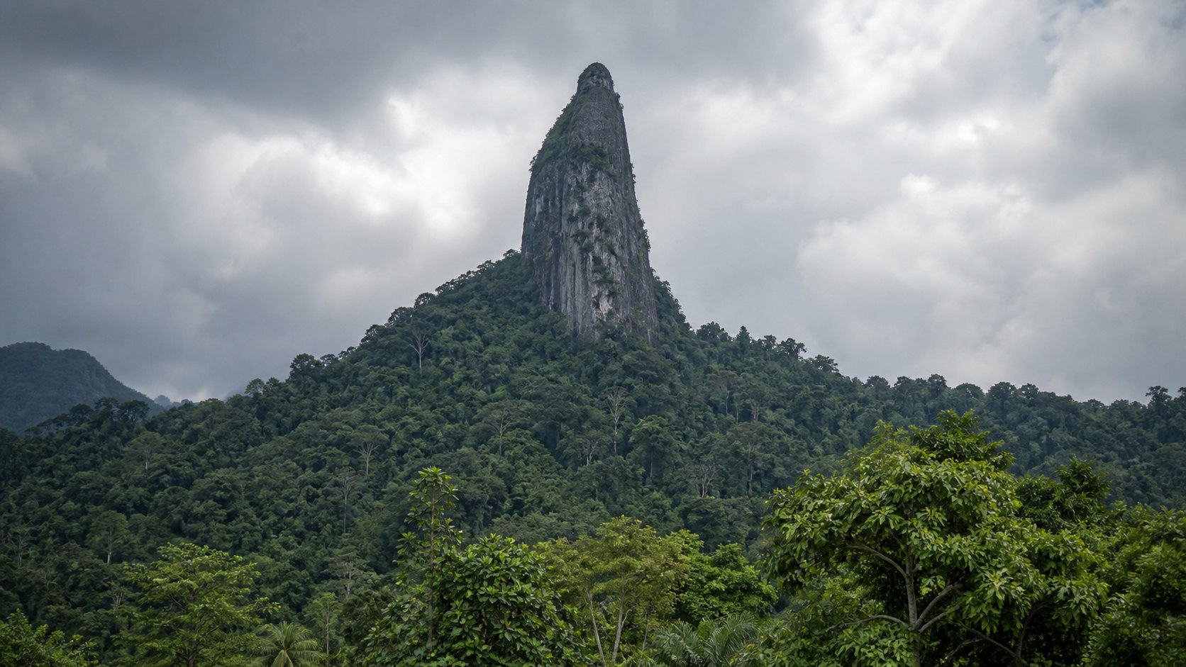 Sao Tome Pico Cao Grande