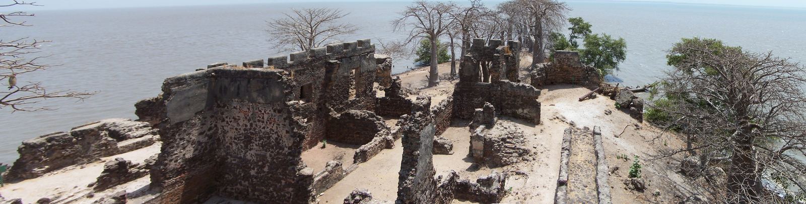 The fort ruins on Kunta Kinteh Island