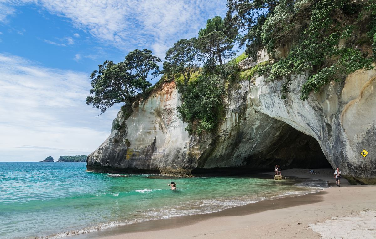 Cathedral Cove sea arch, the Coromandel, New Zealand