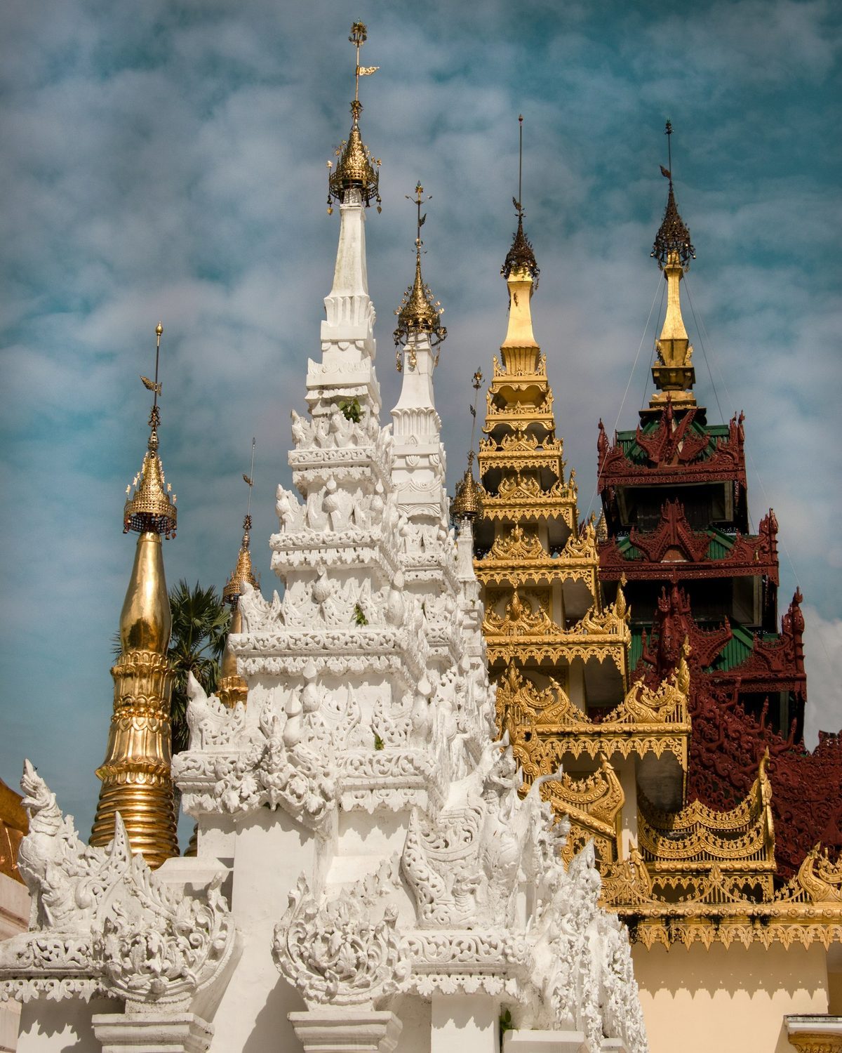 Shwedagon Pagoda Yangon, Myanmar