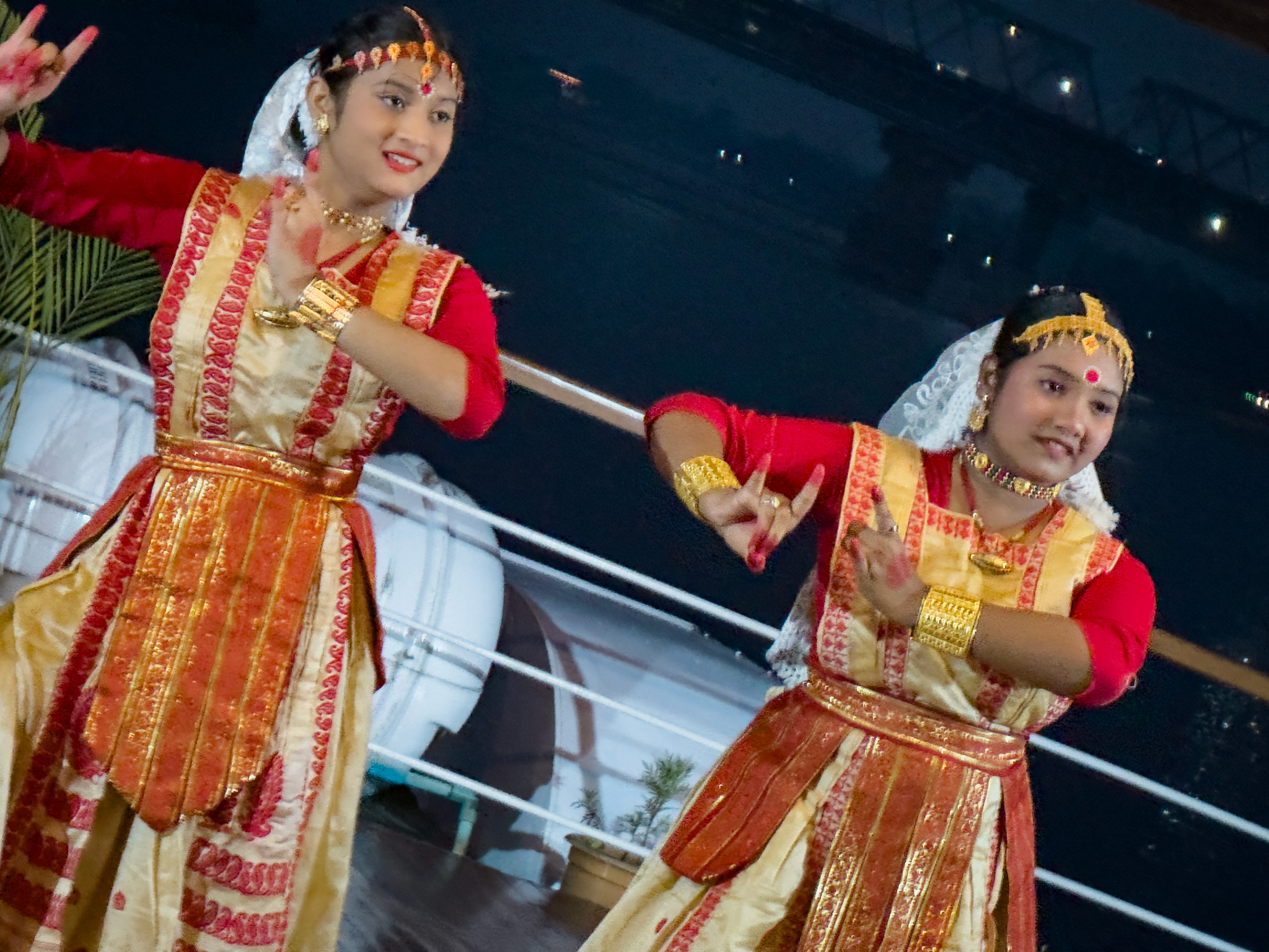 Two Bihu dancers in Assamese silk