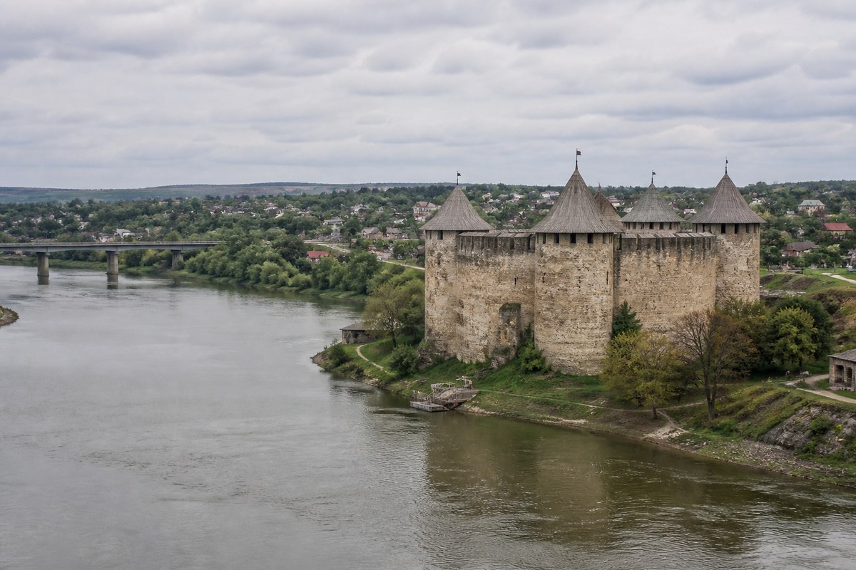 Soroca (Odessa when conditions permit)