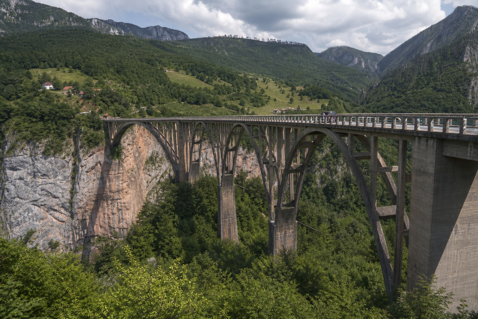 Žabljak → the Tara Canyon → Sarajevo