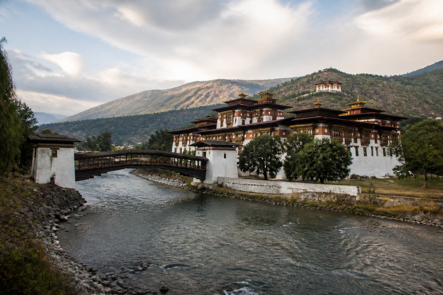 Fly into Paro · Paro valley
