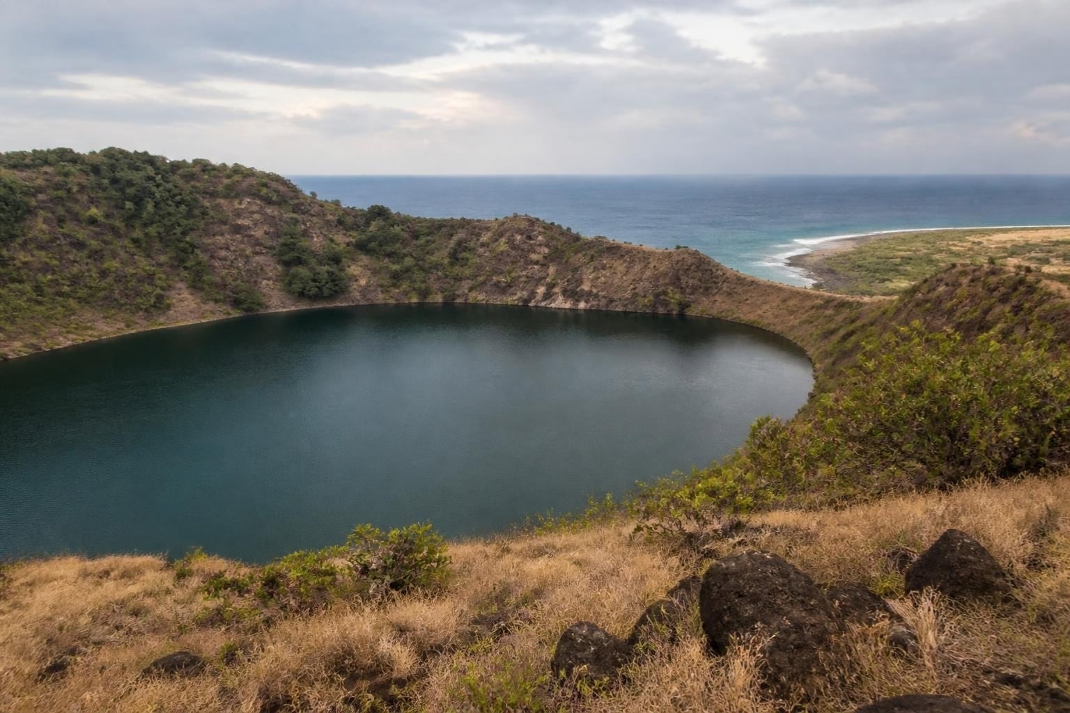 Lac Salé, a crater lake on Grande Comore