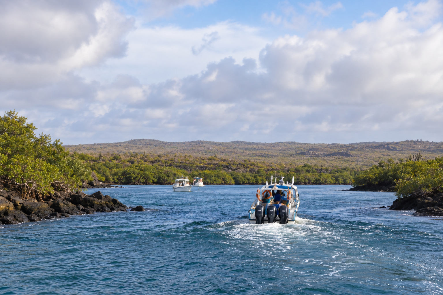 Ferry crossing the Itabaca Channel between Baltra and Santa Cruz