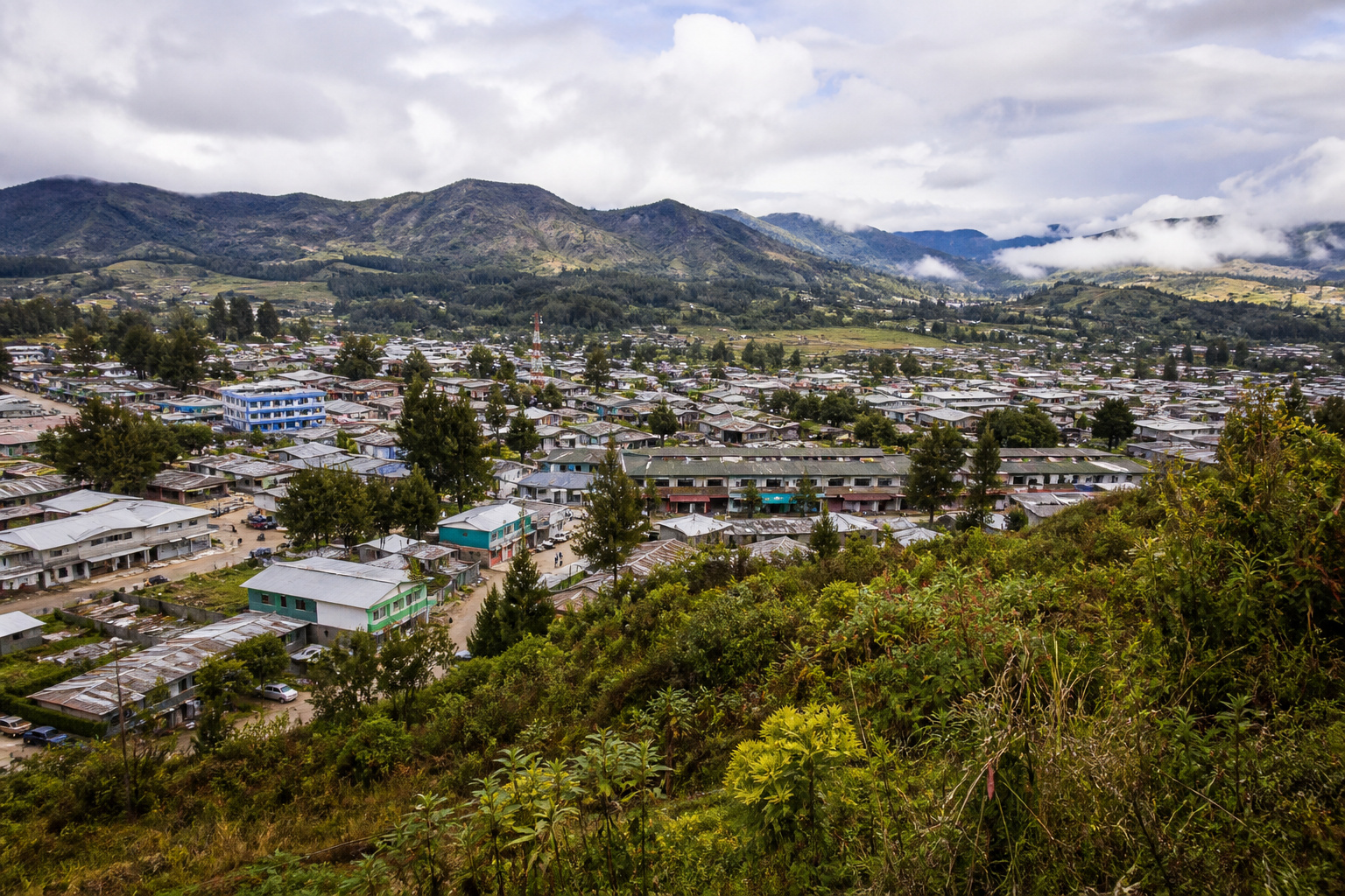 Fly to Mount Hagen · capital of the Highlands