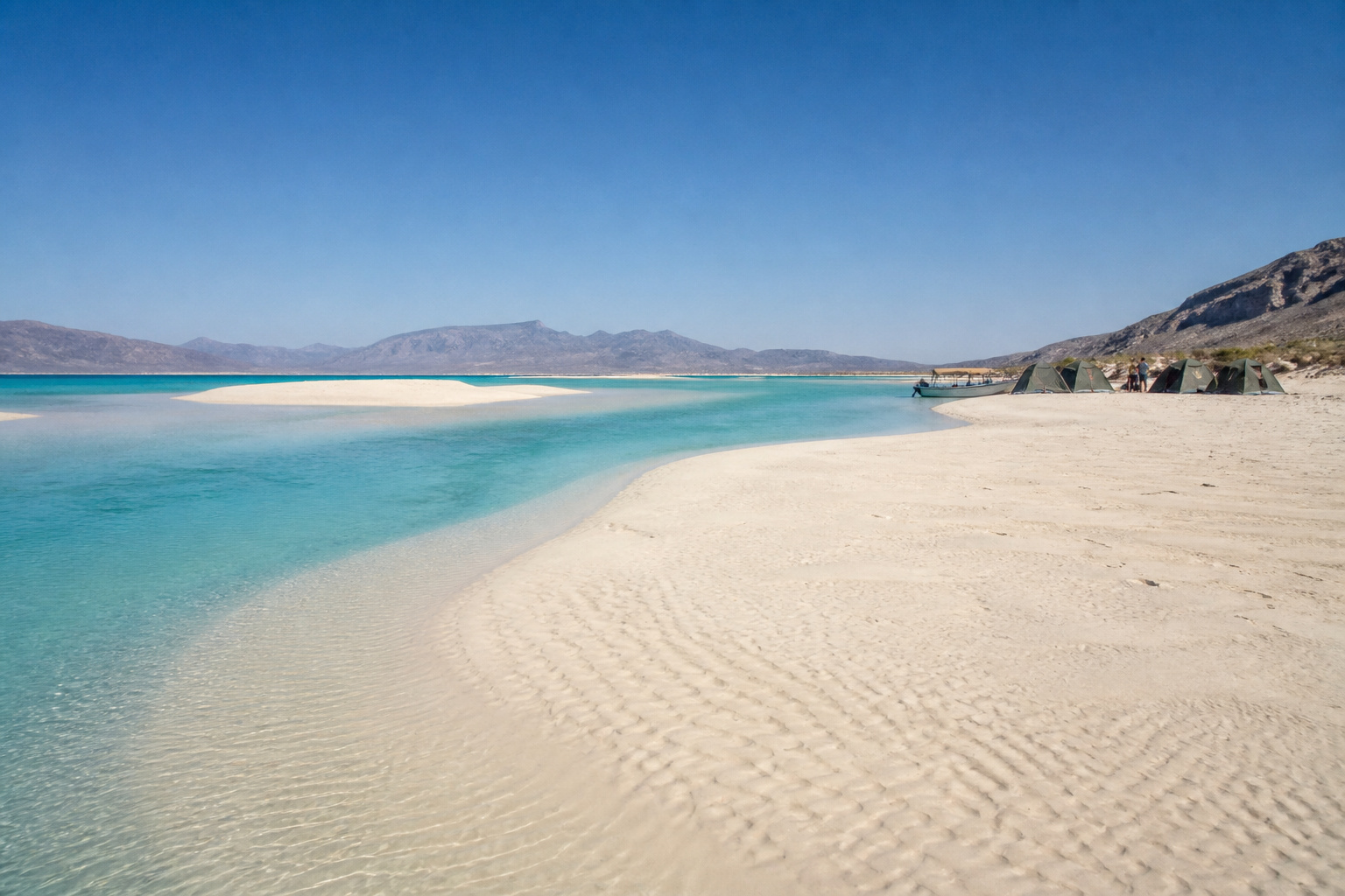 Jeddah → Socotra → Detwah Lagoon