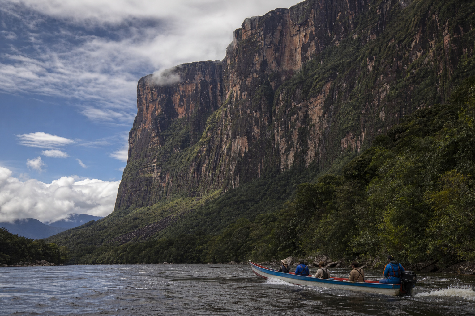 Venezuela Uyantepui River